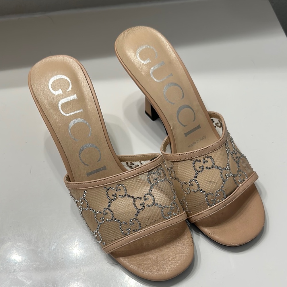 Gucci Tan Heels with Block Heel and Slip-On Design